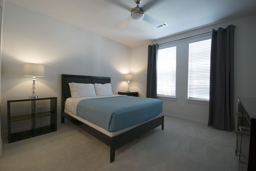 Spectacular 2BR/2BA Apartment (1270 Spring Street NW, Atlanta, GA 30309)