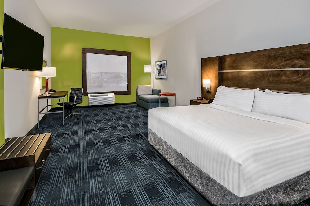 Standard Room, 1 King Bed, Accessible