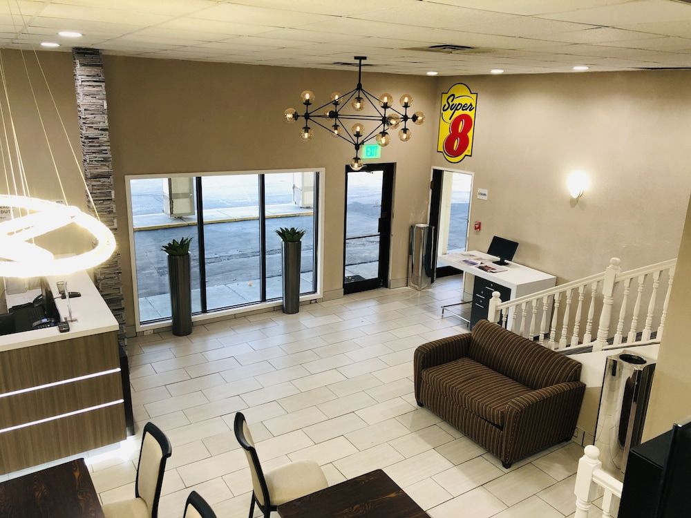 undefined The Inn & Suites SW Omaha