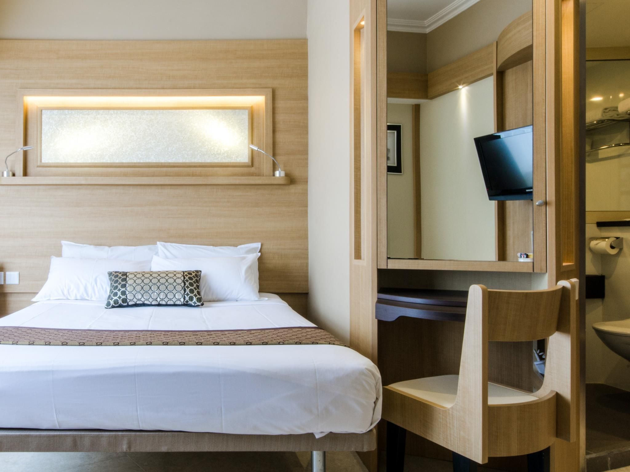 undefined Robertson Quay Hotel 9