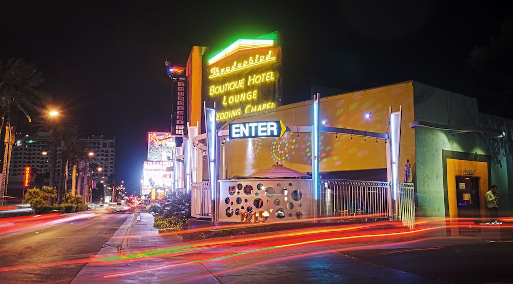 undefined Thunderbird Hotel 5