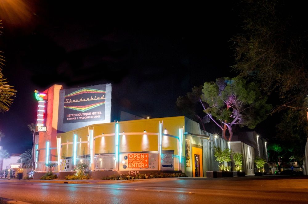 undefined Thunderbird Hotel 5