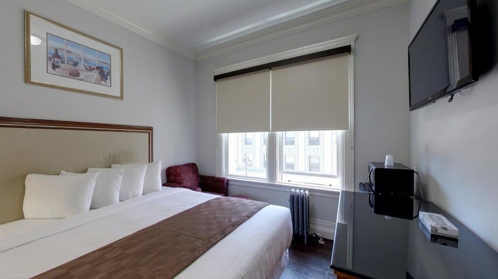 undefined Warfield Hotel