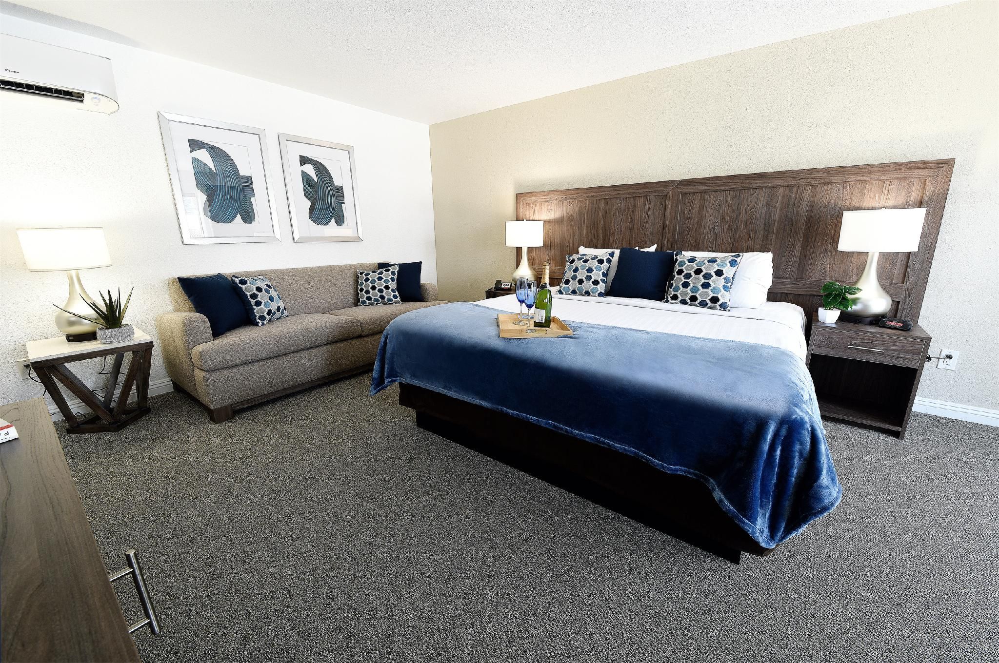 Serene Vegas Boutique Hotel Las Vegas Single King Room 3