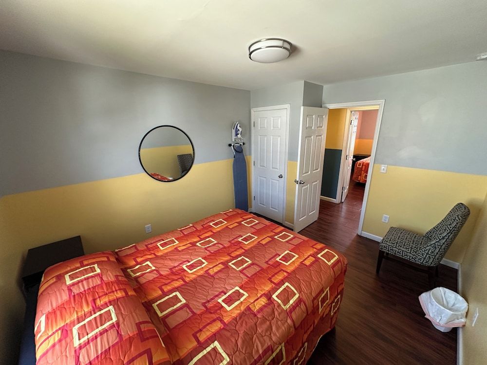 Newly Renovated 4 Bedroom Apartment