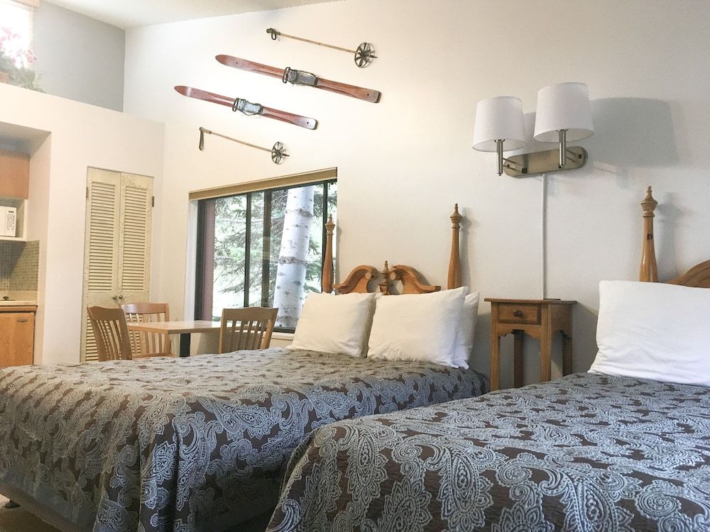 Tyrolean Lodge Top Floor Room 3