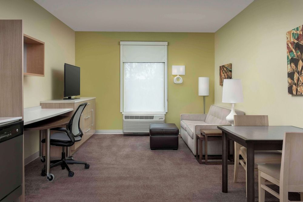 Suite, 2 Queen Beds, Accessible, Non Smoking (Hearing)