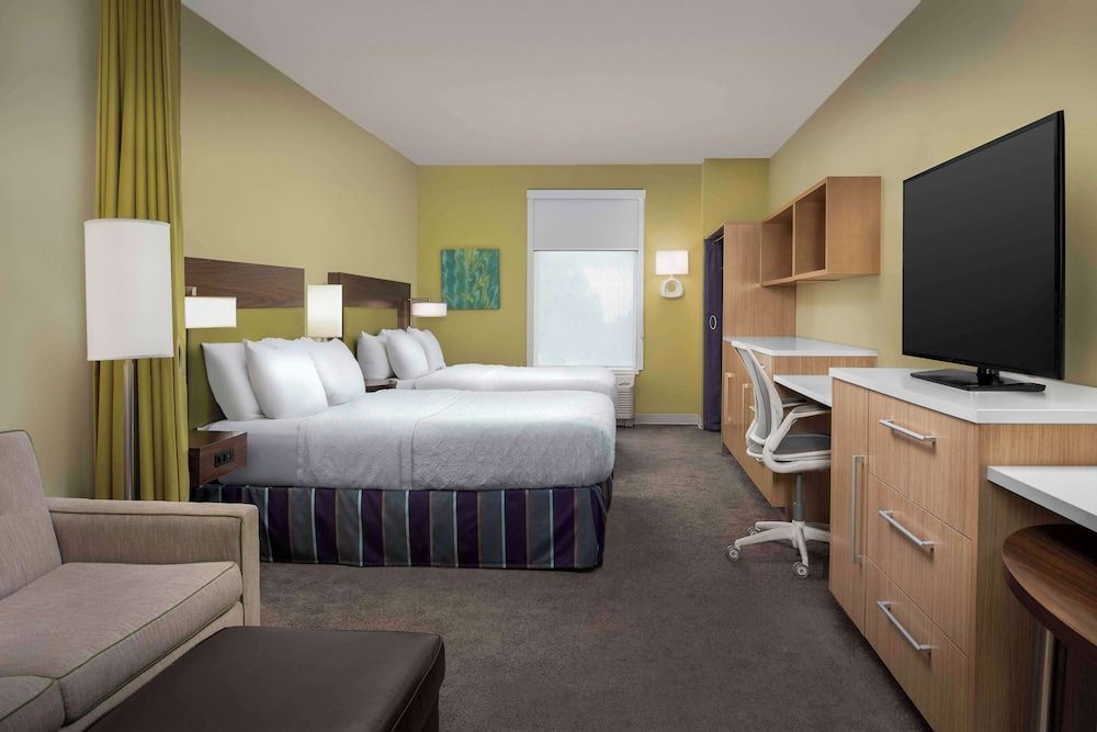 Studio, 2 Queen Beds, Accessible, Non Smoking (Hearing)