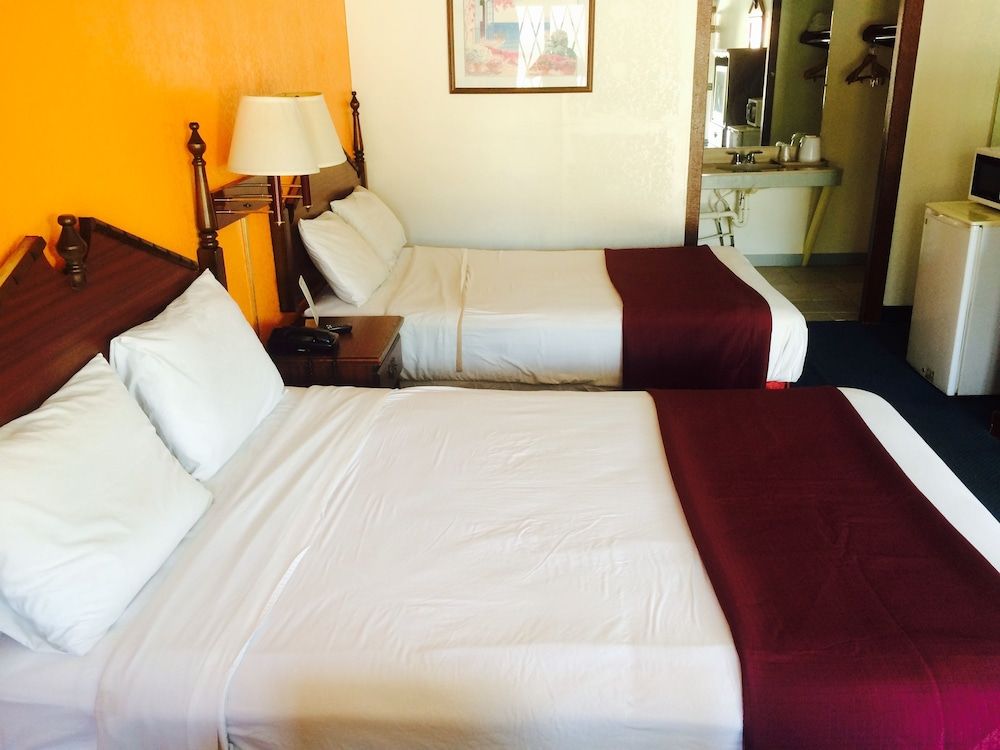 Sunrise Inn Double Beds, Non Smoking