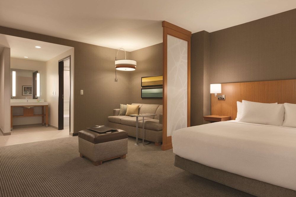 undefined Hyatt Place Washington DC/Georgetown/West End 2