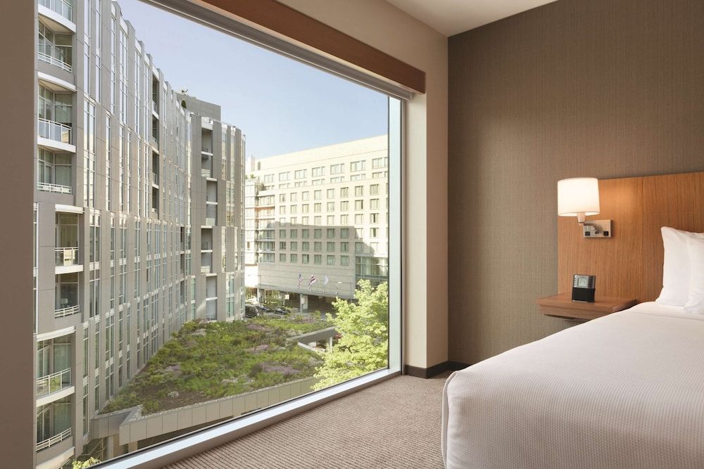 undefined Hyatt Place Washington DC/Georgetown/West End 9