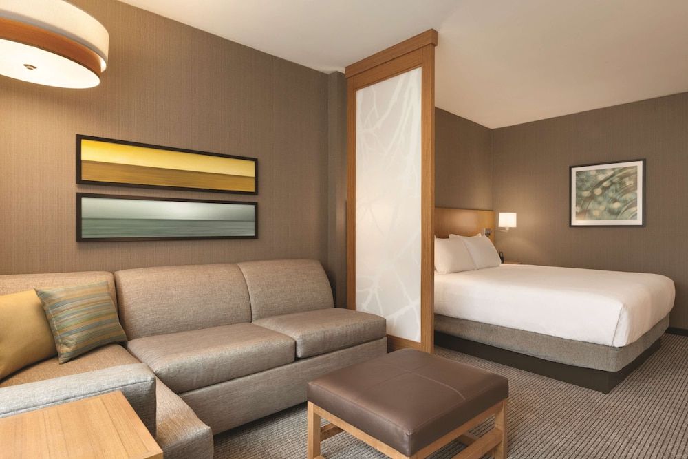 undefined Hyatt Place Washington DC/Georgetown/West End 5