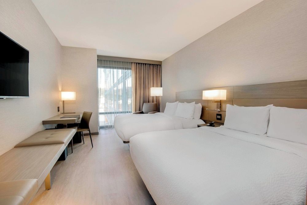 Room, 2 Queen Beds (Hearing Accessible)