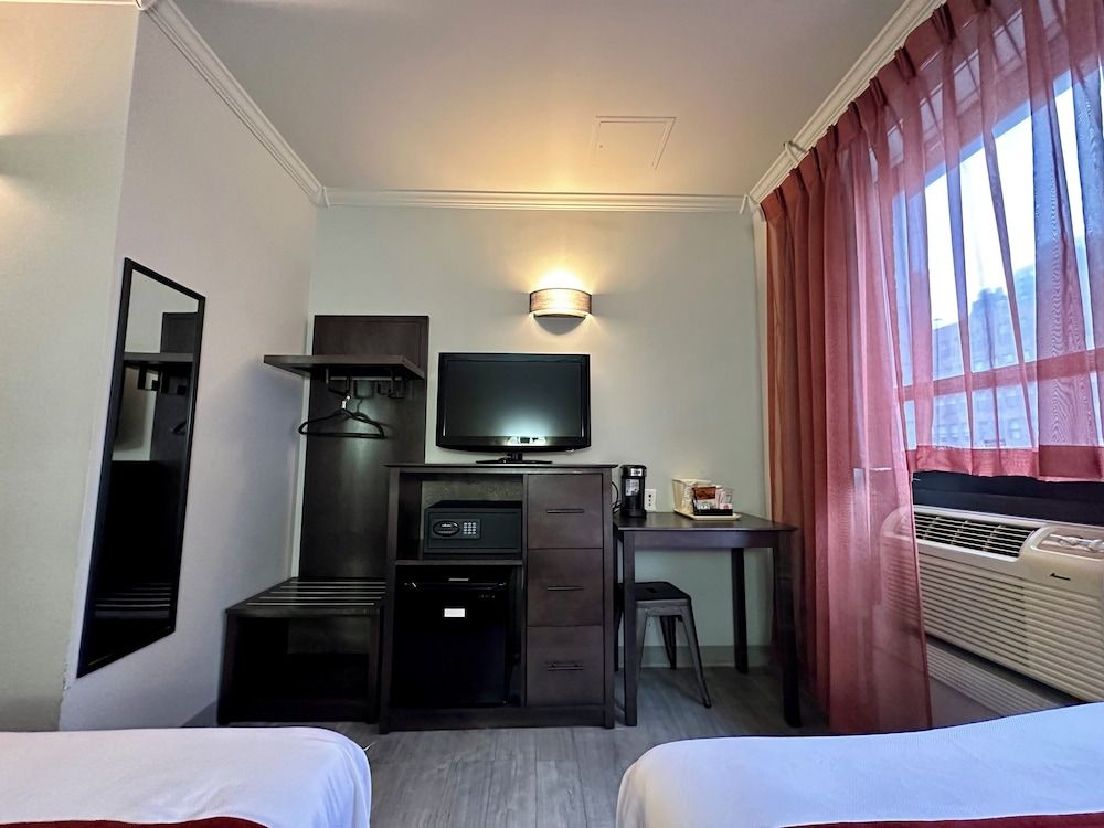 Heritage Hotel Standard Room, 2 Twin Beds, Non Smoking 5