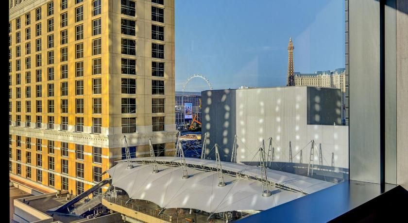 undefined Vdara Hotel & Spa at ARIA Las Vegas 4