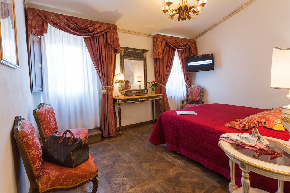 Palazzo Alexander Hotel Junior Suite Tosca with balcony 2