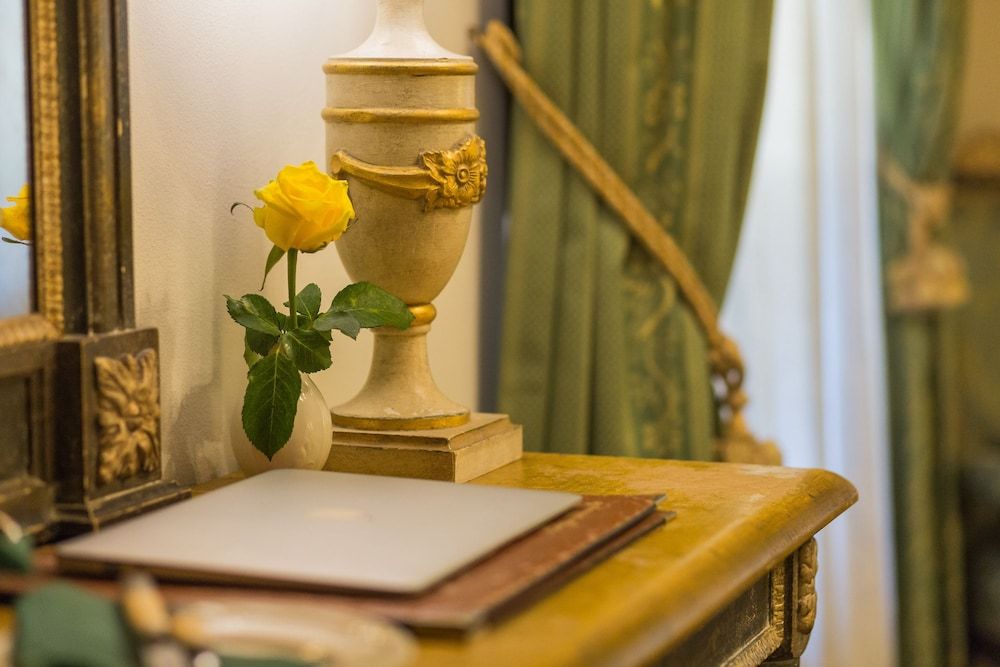 Palazzo Alexander Hotel Junior Suite Tosca with balcony 11