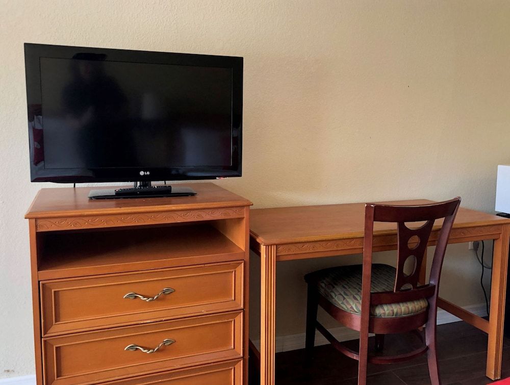 La Vista Inn Room, 2 Queen Beds, Non Smoking 12