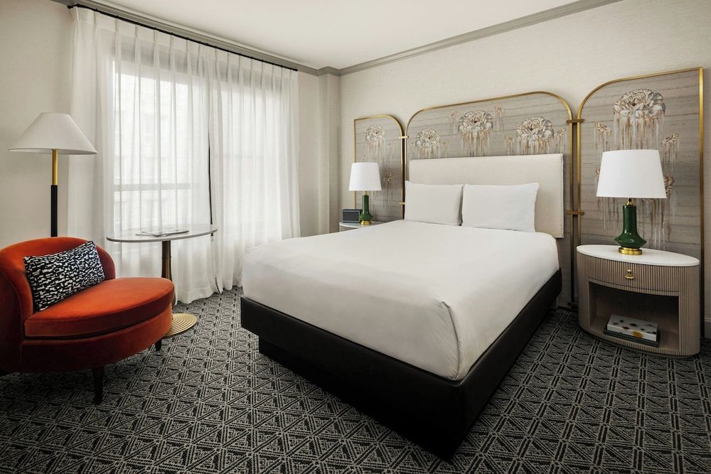 The Talbott, Autograph Collection Room, 1 Queen Bed, Non Smoking 4