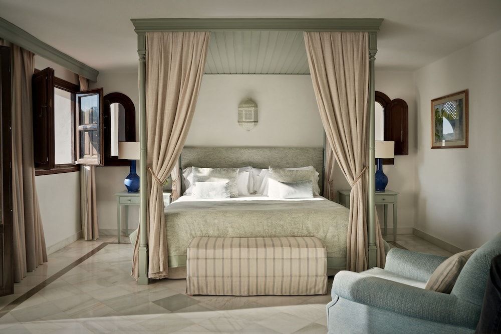 Luxury Suite, 2 Bedrooms, Jetted Tub