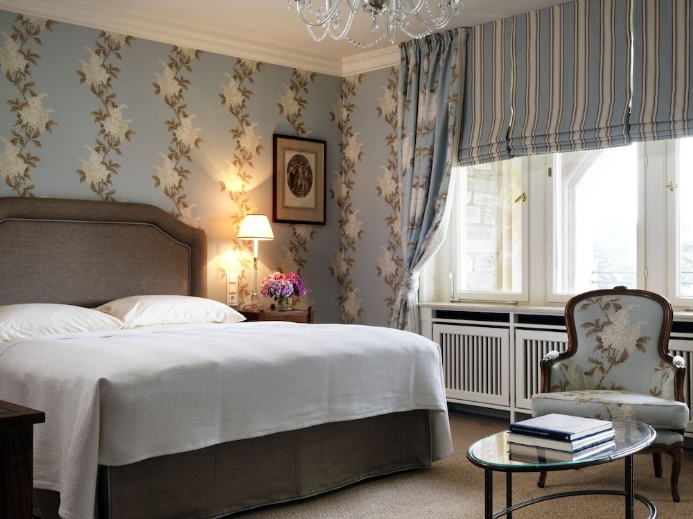 Schlosshotel Kronberg - Hotel Frankfurt Grand Room, Non Smoking, Balcony (Castle)