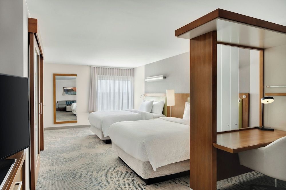 Suite, Multiple Beds