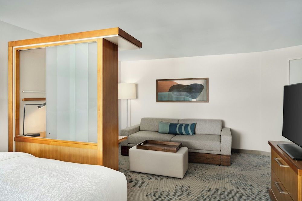 Suite, Multiple Beds