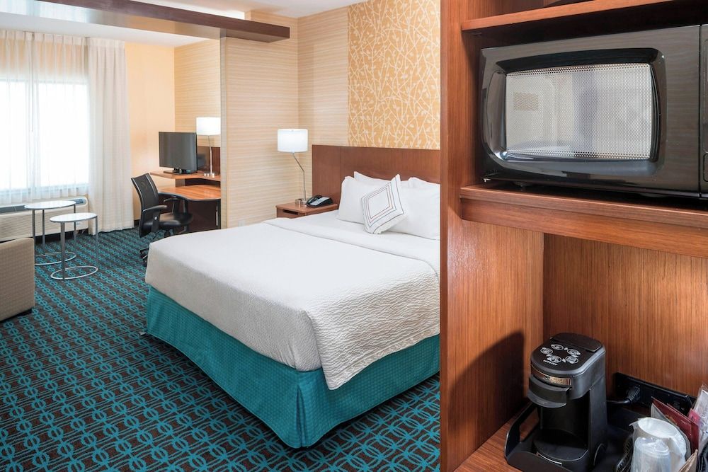 Suite, 1 King Bed with Sofa bed (Mobility Accessible, Roll-In Shower)