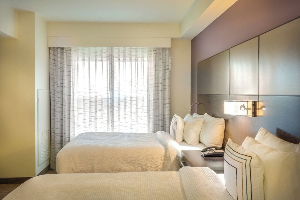 Studio, 2 Queen Beds (Hearing Accessible)