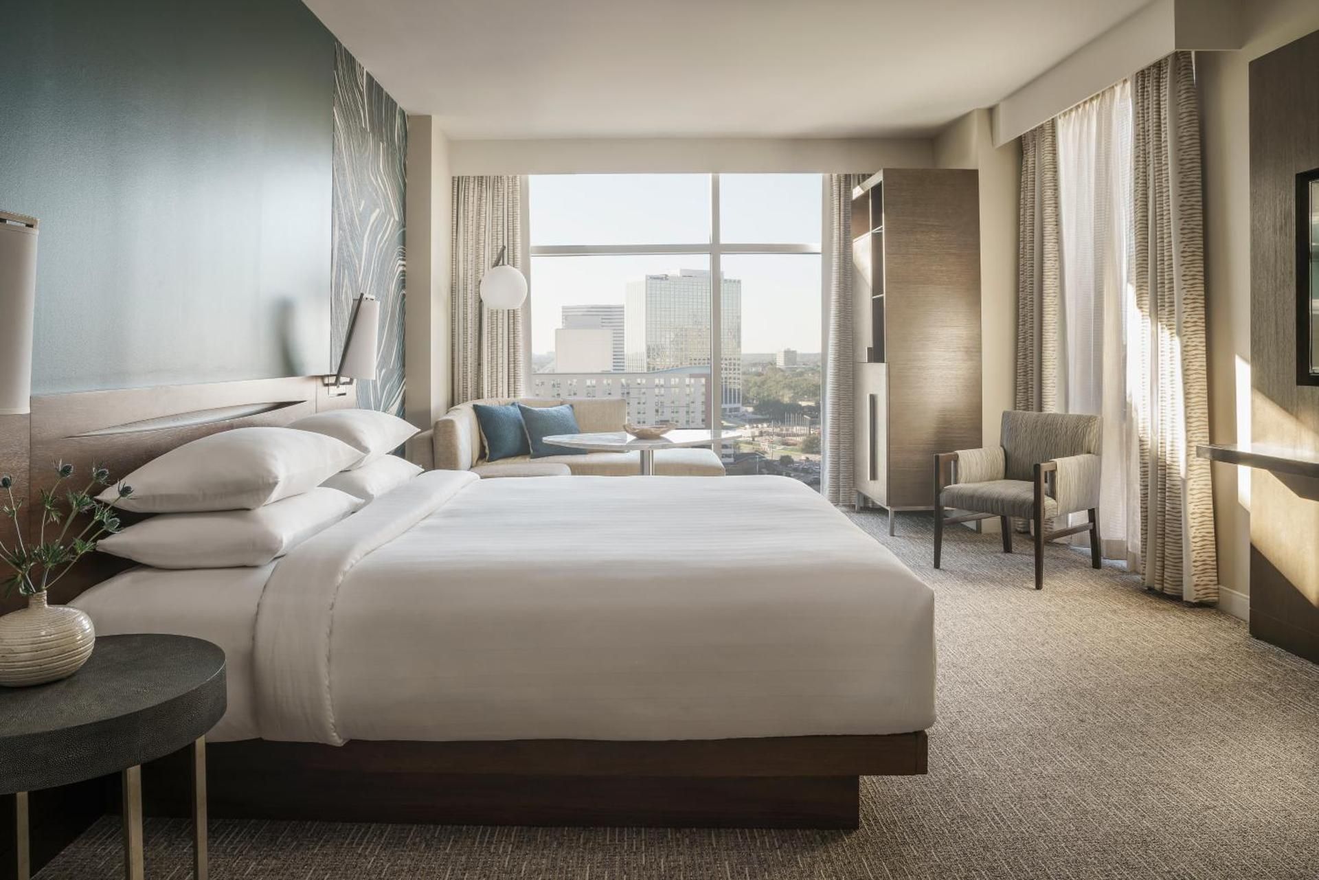 undefined Hyatt Regency Houston/Galleria 4