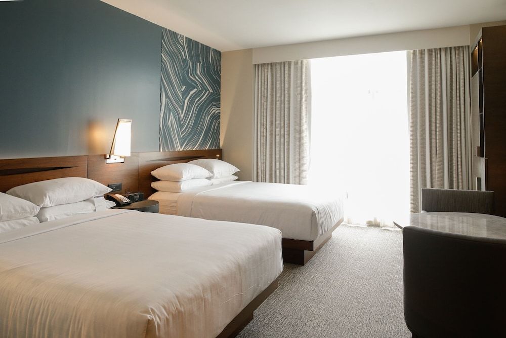 Room, 2 Queen Beds (Club Access)