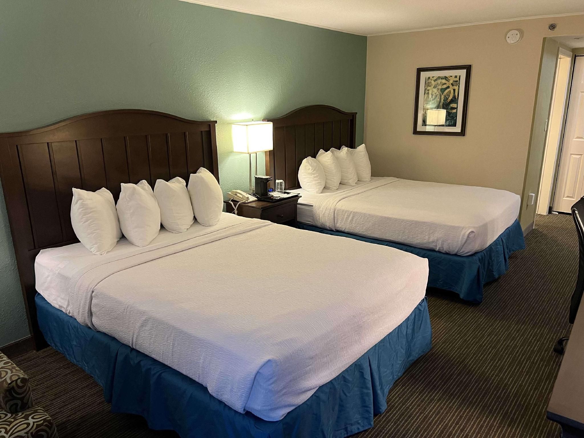 2 Queen Beds, NonSmoking, Pet Friendly Room