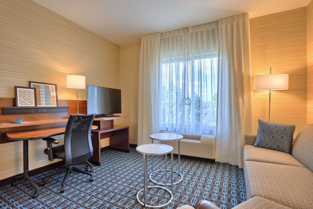 Studio, 2 Queen Beds (Mobility/Hearing Accessible, Tub)