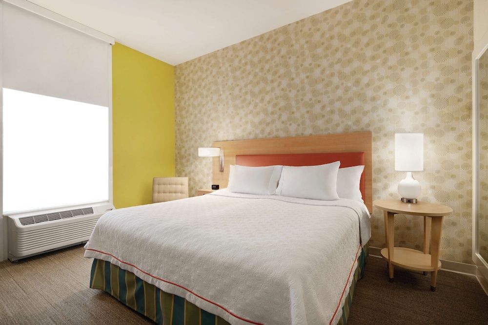 Studio Suite, 1 King Bed, Non Smoking