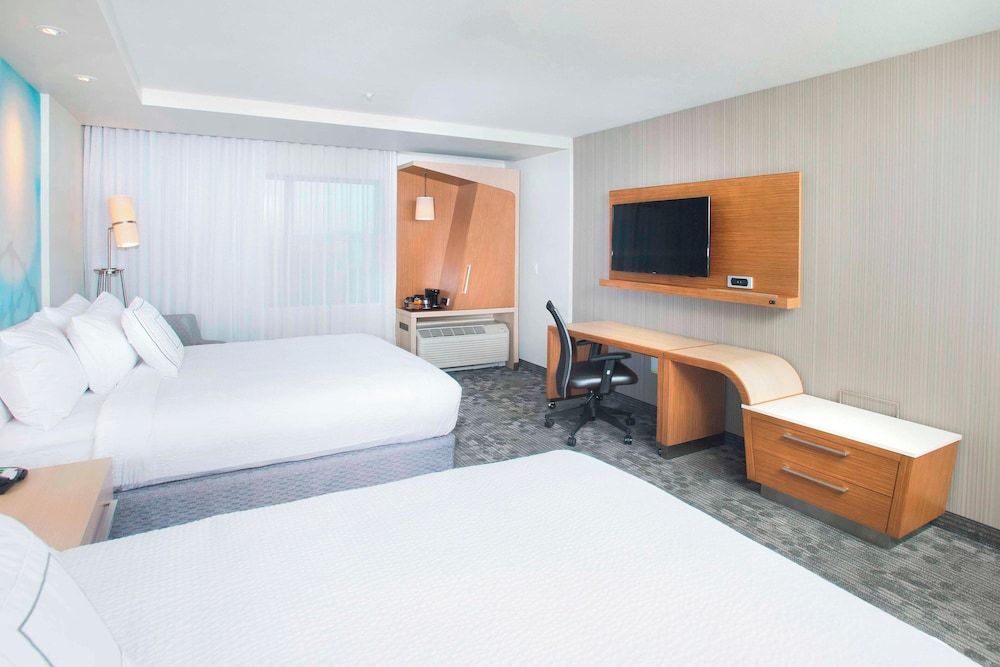 Room, 2 Queen Beds (Hearing Accessible)
