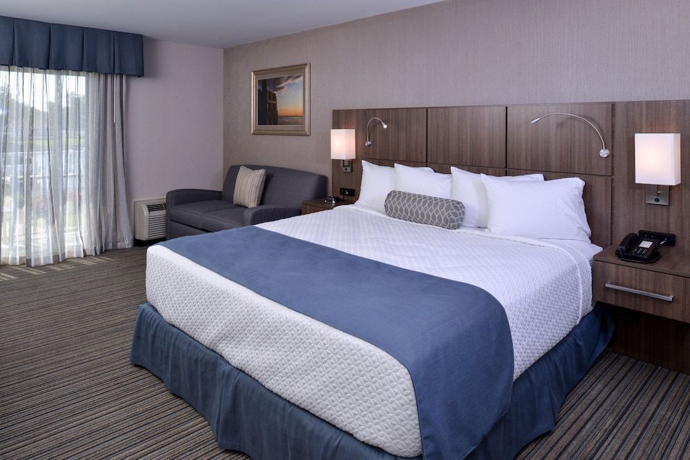 Deluxe Room, Multiple Beds, Balcony