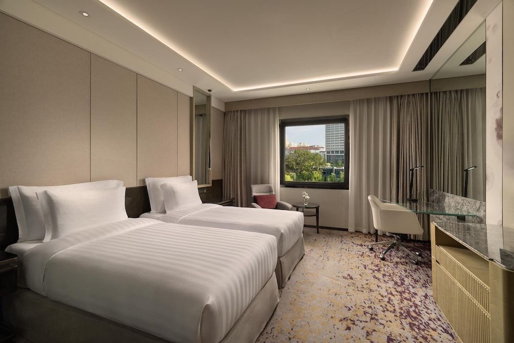 Twin Room (Executive City View)