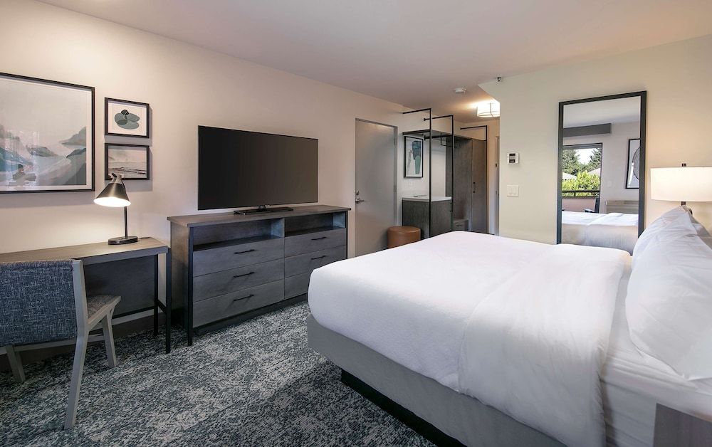 Room, 1 King Bed, Garden View
