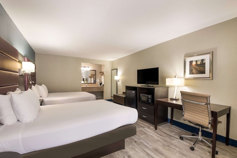 Suite, 2 Queen Beds, Refrigerator & Microwave (Oversized Room;with Sofabed)