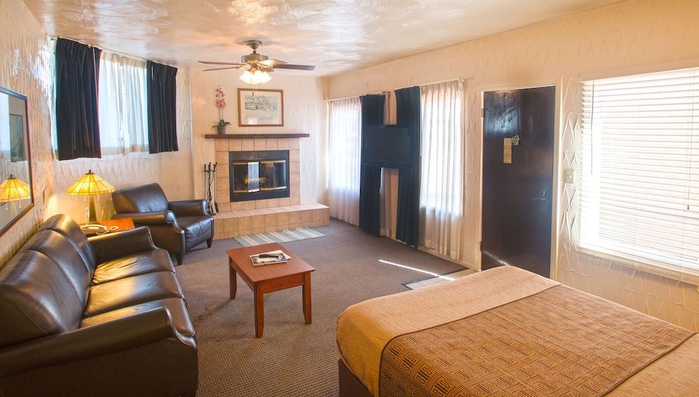 Standard Room 2 Beds  Fireplace Kitchen #133