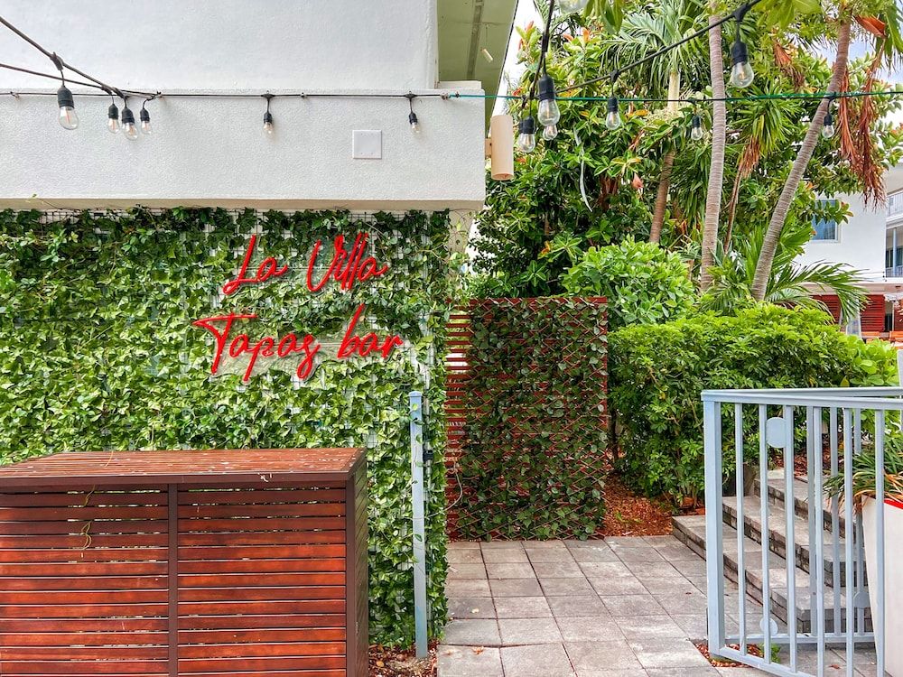 undefined Royal Palms Resort & Spa 6