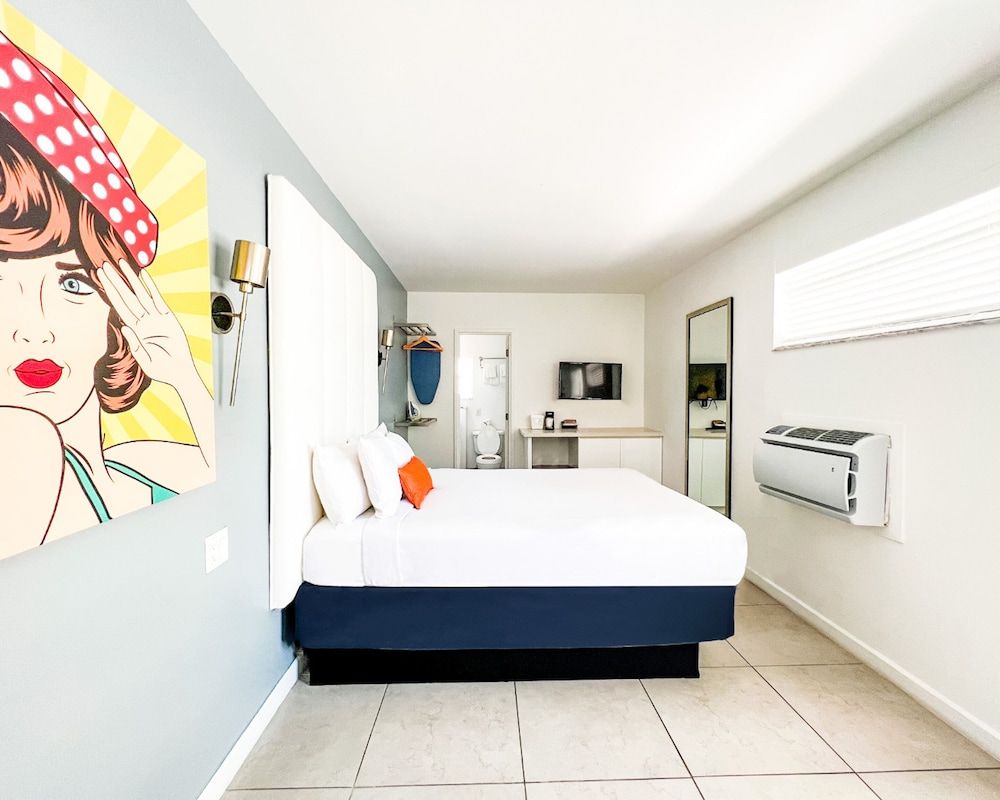 undefined Royal Palms Resort & Spa 3