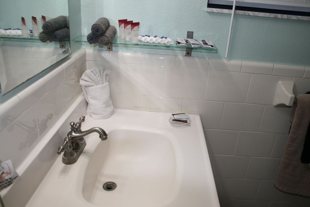 Royal North Beach All Suites Deluxe Suite 3