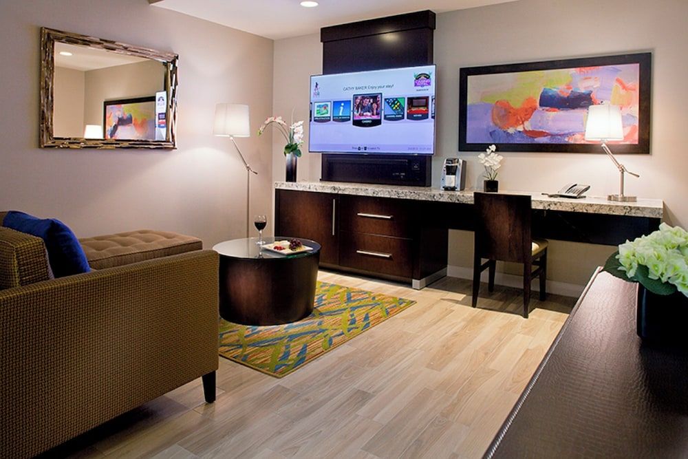 Seminole Casino Hotel Immokalee Suite, 1 King Bed, Balcony 3