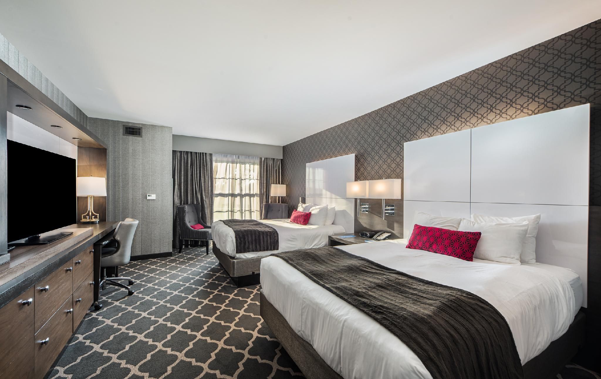 Deluxe Queen Room with Two Queen Beds