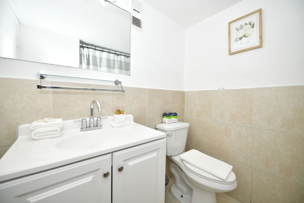 Art Deco Ocean Walk Apartments Comfort Studio 8