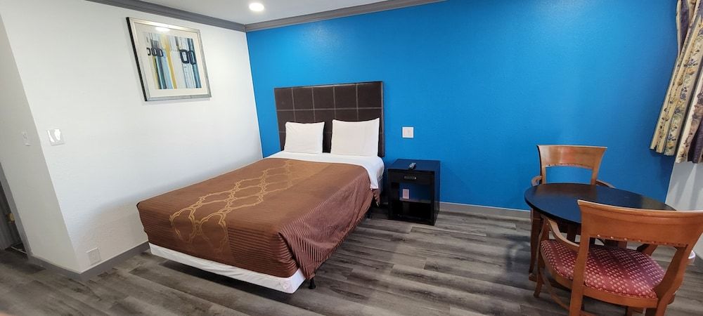 The Guest Harbor Inn - Port of Los Angeles San Pedro Standard Queen Room 2