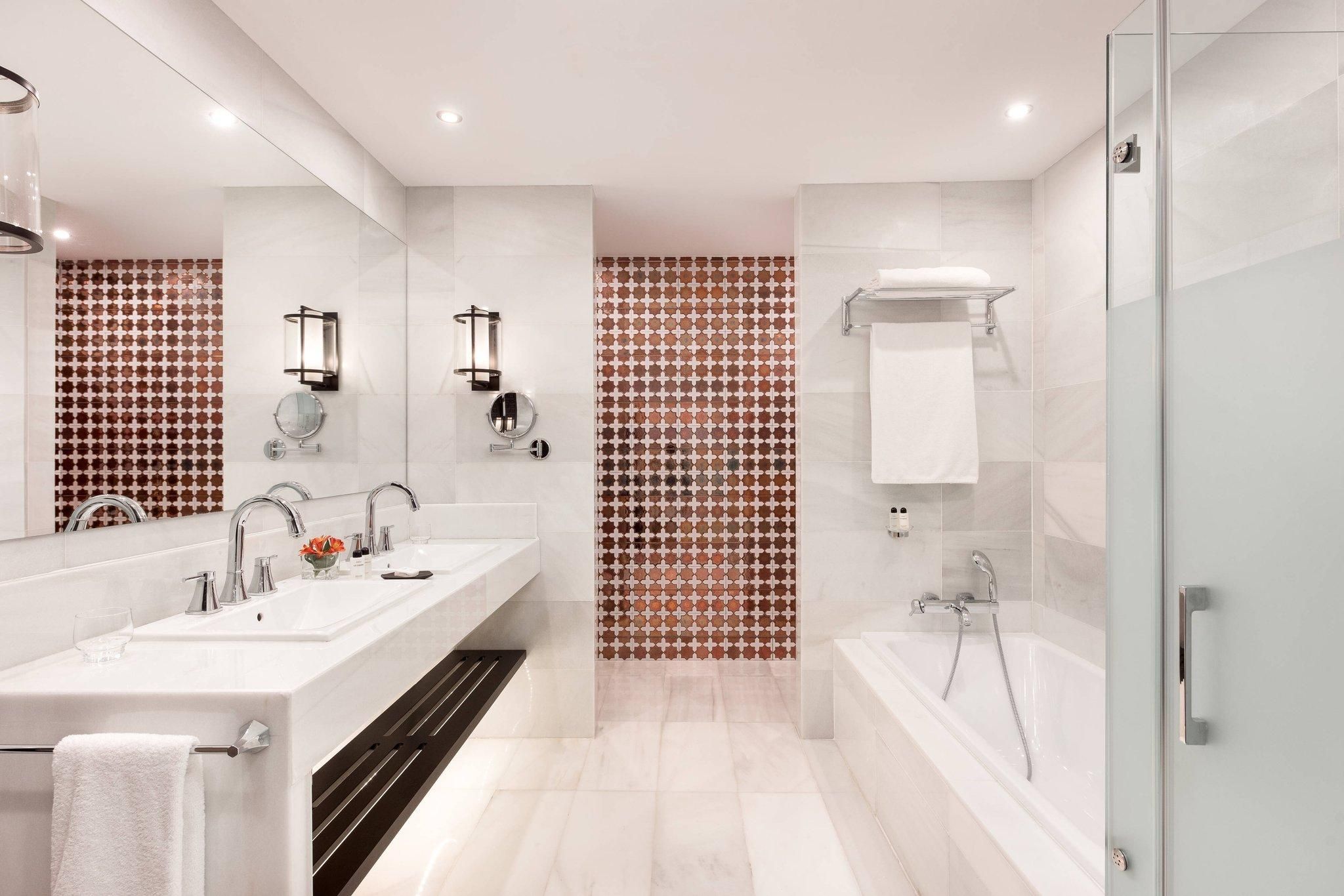 Deluxe Suite, 1 Bedroom Suite, 1 King Super