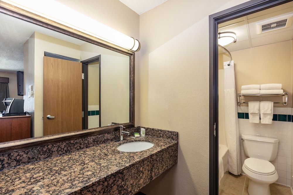 Superior Studio Suite, 1 King Bed, Non Smoking