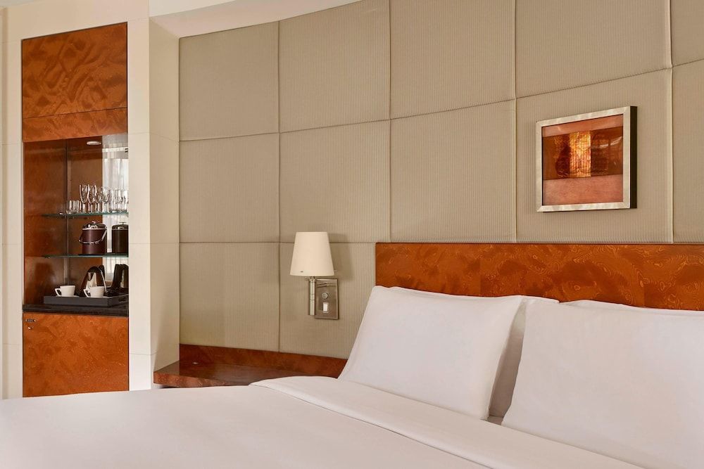 The Park Tower Knightsbridge, A Luxury Collection Hotel Executive Room, 1 King Bed 7